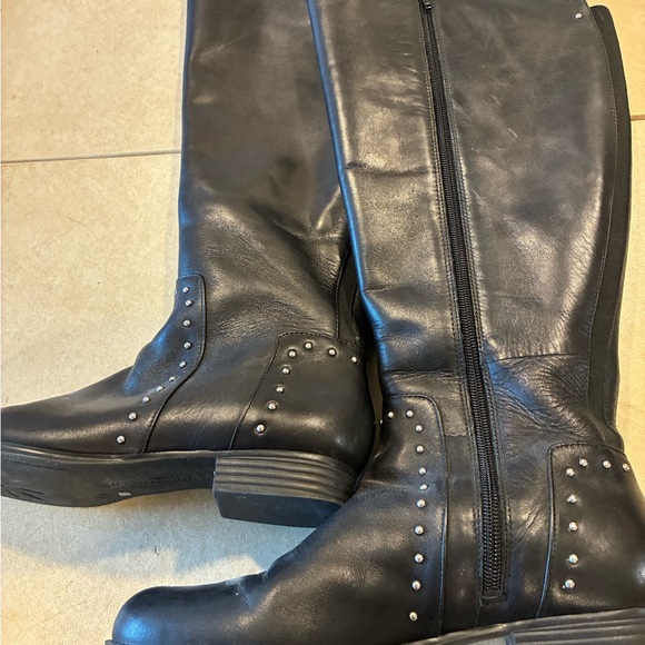 Isaac Mizrahi Black leather Studded Over the Knee Boots 7.5 - Picture 1 of 9